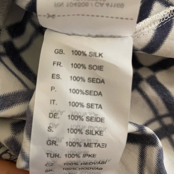 G Star RAW Correctline 100% Silk Button Back Top Medium - Picture 8 of 8